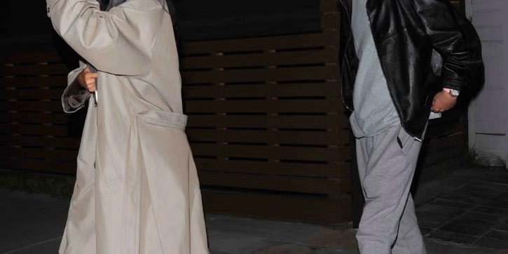 Kylie Jenner Tampil Chic dengan Trench Coat dan Syal Kasmir Saat Kencan bersama Timoth&eacute;e Chalamet