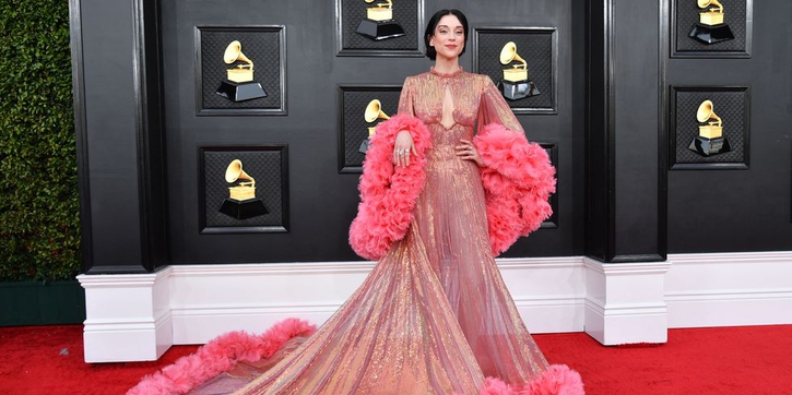 Pakaian Terbaik di Ajang Grammy Awards ke-94