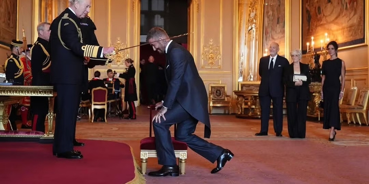 David Beckham Kini Resmi Menjadi Seorang Kesatria