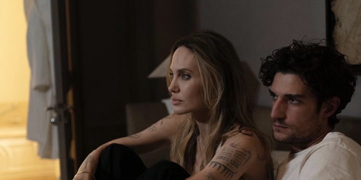 Couture: Film Bertema Fashion Terbaru Persembahan Angelina Jolie