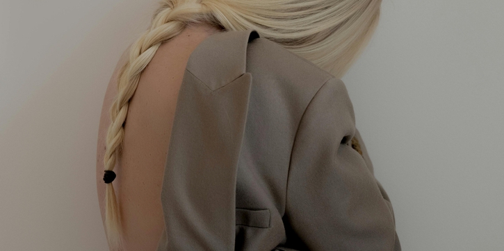 Intip Cara Alami Mengatasi Rambut Rontok