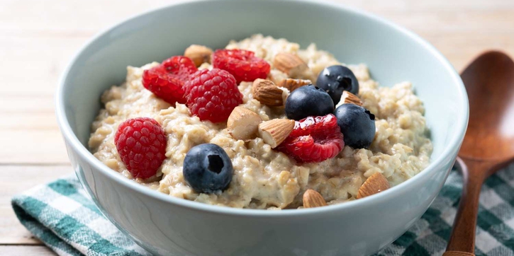 6 Alasan Kenapa Harus Lebih Sering Makan Oatmeal Mulai Sekarang