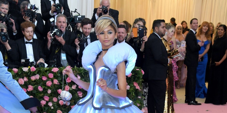 Mengapa Zendaya Tidak Hadir di Met Gala?