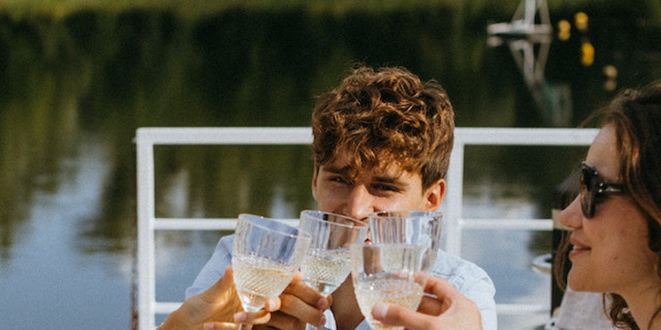 22 Kutipan Perpisahan Indah untuk Membantu Anda Mengucapkan Selamat Tinggal Yang Bermakna!