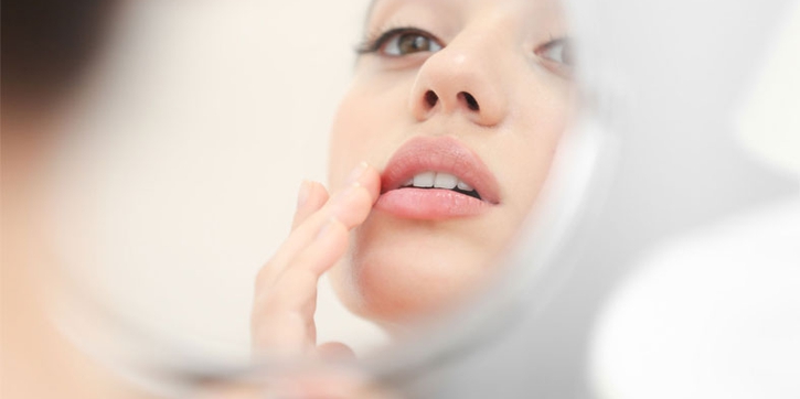 5 Ciri Kulit Mengalami Iritasi Produk Kosmetik