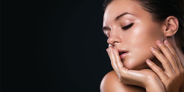 Kulit Anda Berminyak? Ikuti 6 Tips Makeup Ini