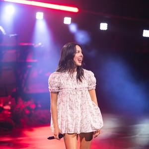 Asal Usul Punk di Balik Gaun Babydoll Olivia Rodrigo