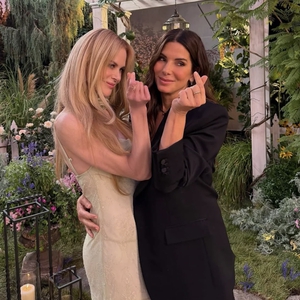 Nicole Kidman & Sandra Bullock Tampil Kompak untuk Tur Promosi Film Practical Magic 2