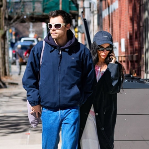 Inilah yang Kami Ketahui Tentang Cincin Pertunangan Zo&euml; Kravitz