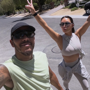 Lewis Hamilton Bagikan Kumpulan Foto Terbaru Bersama Kim Kardashian