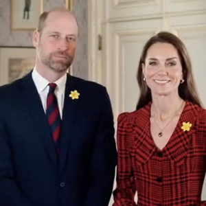 Princess Kate Menghadirkan Kembali Gaun Drop-Waist Alessandra Rich untuk Pidato Hari St. David