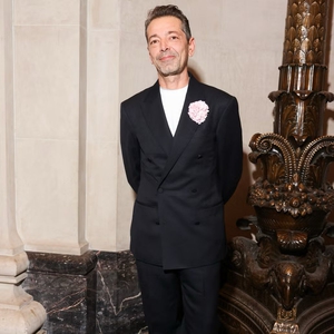 Pieter Mulier Beralih ke Versace