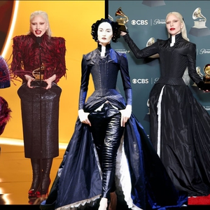 Lady Gaga Kembali ke Era &ldquo;Bad Romance&rdquo; Lewat Dua Busana Arsip Alexander McQueen