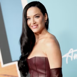 Katy Perry Bercanda Soal Perbedaan Usia dengan Justin Trudeau dalam Unggahan Terbaru