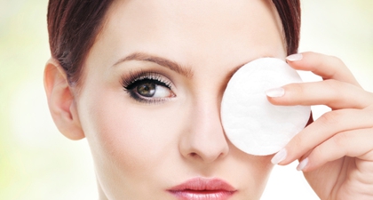 Tips Membersihkan Riasan Wajah Secara Sempurna
