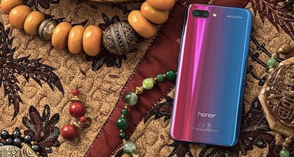 Smartphone Honor 10 Dirancang Untuk Pencinta Fashion