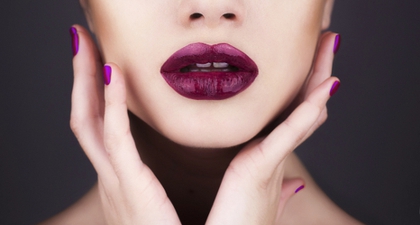 Sensasi Bibir Kylie Jenner