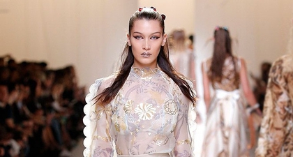 Bella Hadid menjadi Wajah Baru Fendi
