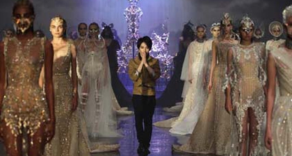 Show Couture Pertama Tex Saverio 