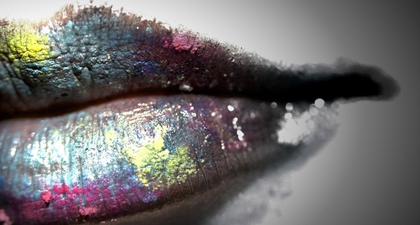 Cara Atasi Bibir Kering Saat Puasa