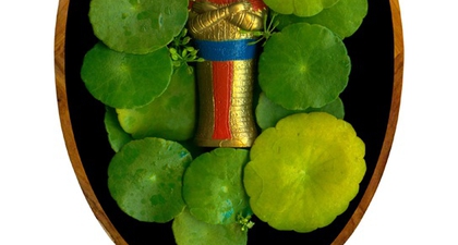 Kotak Cahaya Oval Angki Purbandono