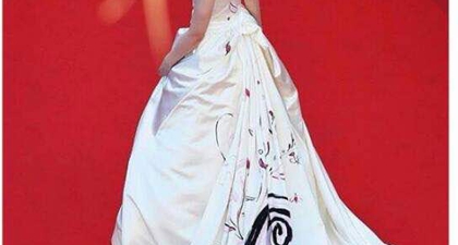 Fakta Unik Gaun Elle Fanning di Cannes Film Festival