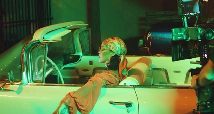 3 Gaya Busana Rihanna di Video Klip Wild Thoughts