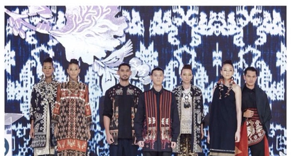 Eksplorasi Tenun Sumba oleh Biyan Wanaatmadja