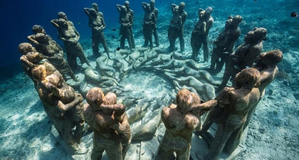 Sebuah Galeri di Bawah Laut Gili