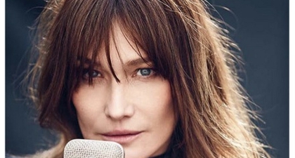 Carla Bruni Kembali Bernyanyi