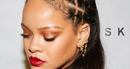 Reaksi Rihanna Terhadap Video Viral Melania dan Donald Trump