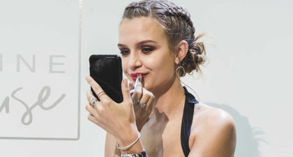 Tips Makeup 5 Menit ala Josephine Skriver