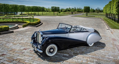 Perkenalan Rolls-Royce Dawn