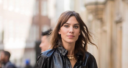 Alexa Chung Mengungkap Bahwa Ia Menderita Endometriosis