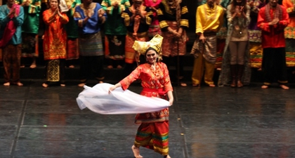 Tiga Cerita dalam Satu Panggung Legendra Tari Padusi