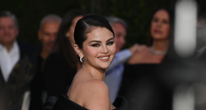 Selena Gomez Tampil Memukau dengan Gaun Off-Shoulder Glamor