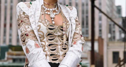 Penampilan Isha Ambani Gemparkan MET Gala 2025 dengan Perhiasan Mewah Mirip Film Ocean&rsquo;s 8