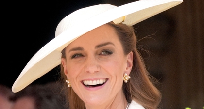 Putri Kate Tampil Anggun dalam Busana Serba Putih di Acara Order of the Garter