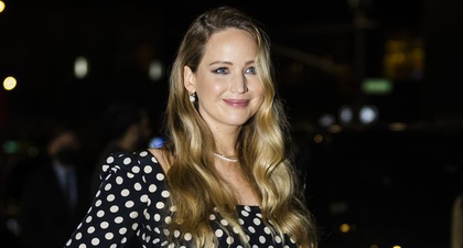 Jennifer Lawrence Kembali Membuat Tampilan Maternity, Kali Ini Adalah Tentang Polka Dot