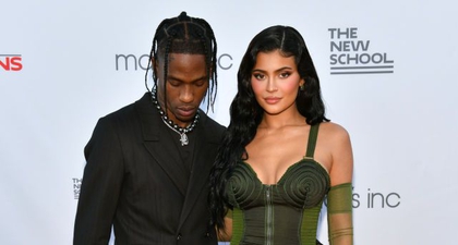 Foto Langka Kylie Jenner dan Travis Scott yang Terlihat Bersama Stormi di Red Carpet