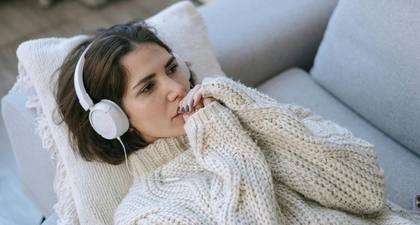 10 Lagu Patah Hati Paling Sedih dan Memilukan