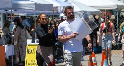 Jennifer Lopez Mengenakan Rok Patchwork Saat Keluar Bersama Ben Affleck