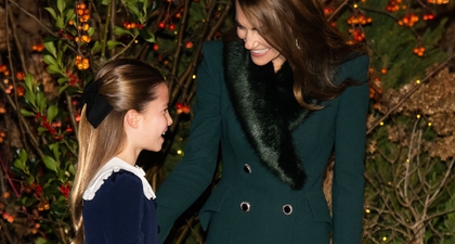 Putri Kate dan Putri Charlotte Terlihat Tak Terpisahkan saat Hadiri Acara Christmas Carol