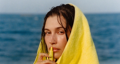 Hailey Bieber Luncurkan Lip Tint Peptide Edisi Terbatas Terinspirasi dari Lemontini