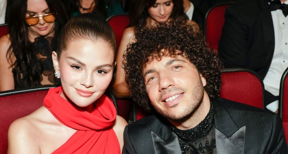 Selena Gomez Tampil Seperti Seorang Putri dalam Gaun Pengantin Keduanya