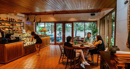 Rekomendasi 10 Kafe yang Nyaman untuk WFC di Jakarta