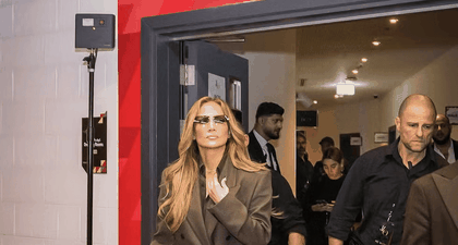 Jennifer Lopez Elevasi Tren Warna Cokelat Tua