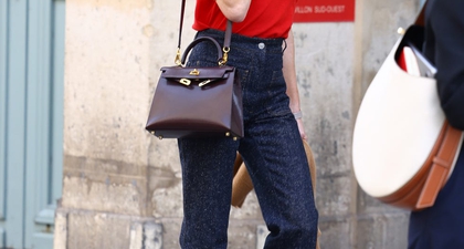 Victoria Beckham Beri Inspirasi Kenakan High Waisted Jeans dengan Cara yang Elegan&nbsp;
