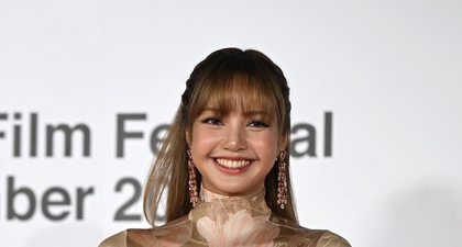 Lisa Kenakan Koleksi Debut Glenn Martens untuk Maison Margiela di Busan International Film Festival