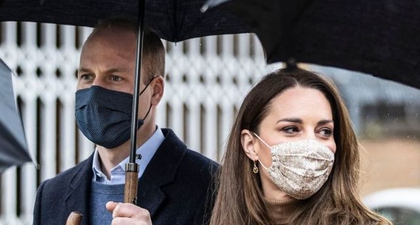 Kate Middleton Tampil Memesona dalam Balutan Tampilan Busana Serba Cokelat dan Masker Berwarna Senada